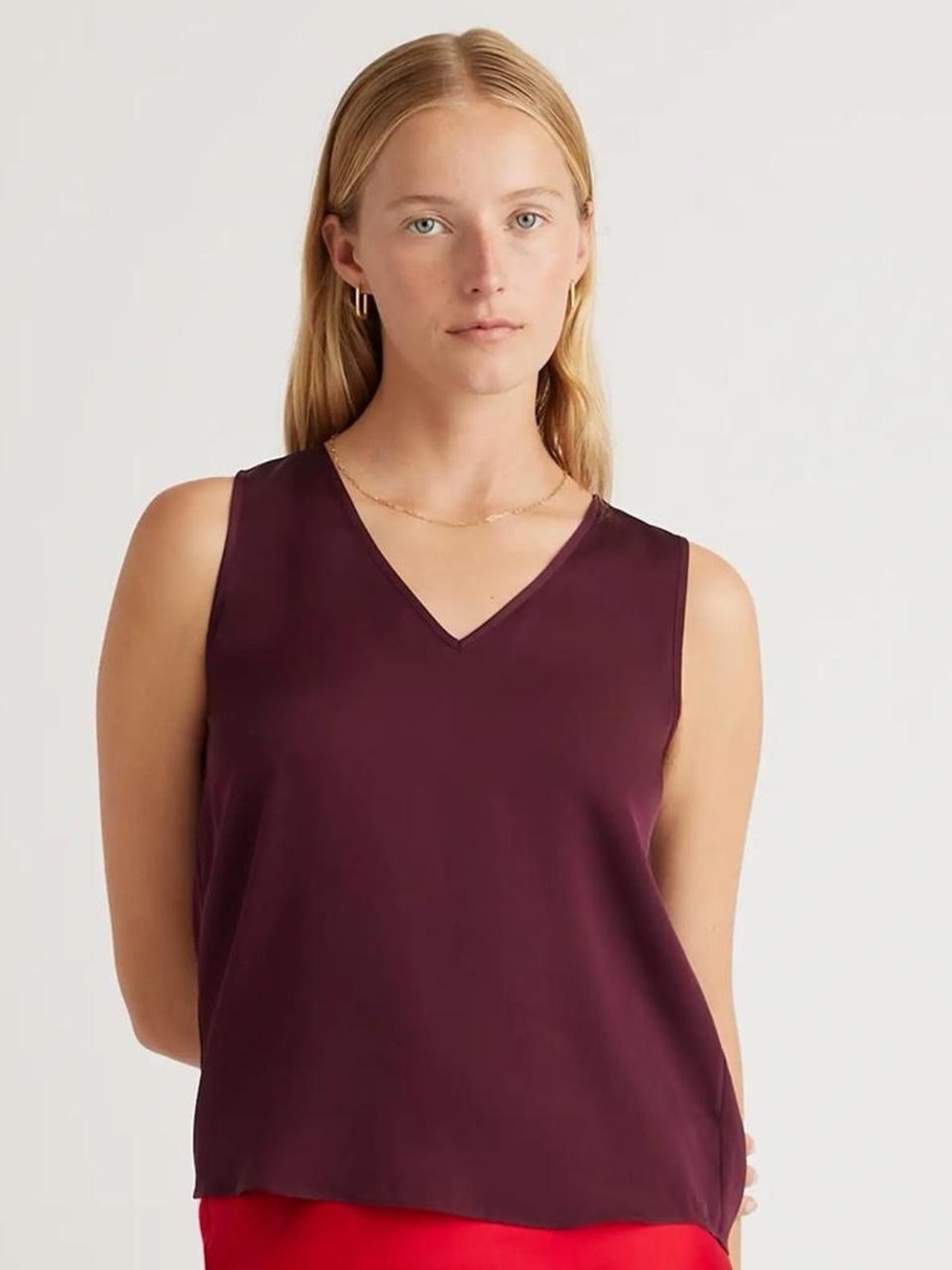 Quince Washable Stretch Silk Tank in wine tasting red
